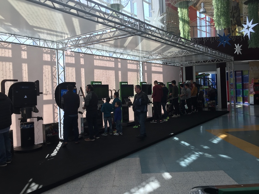 Videojuegos en Alzamora en Navidad 2018. Torneo. Jugadores en Xbox y otras videoconsolas.