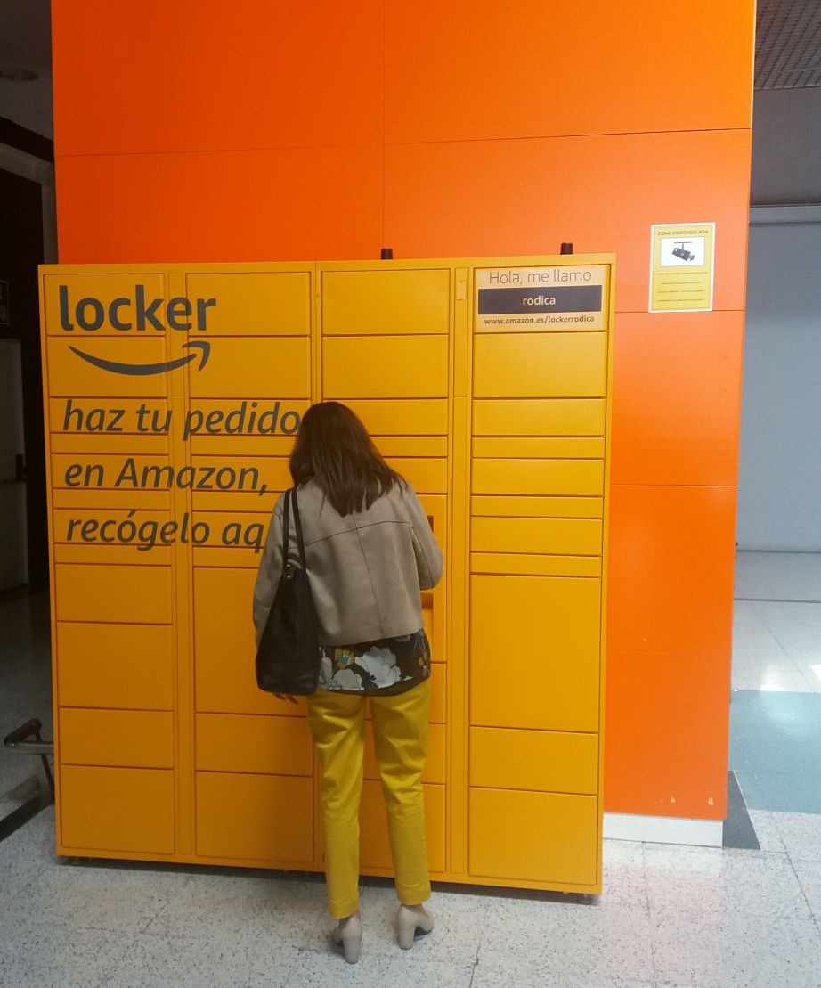 Instantánea de los Amazon Locker en Alzamora